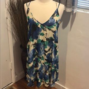 🚫🚫SOLD🚫🚫 NWT Beautiful sundress🌼🌼